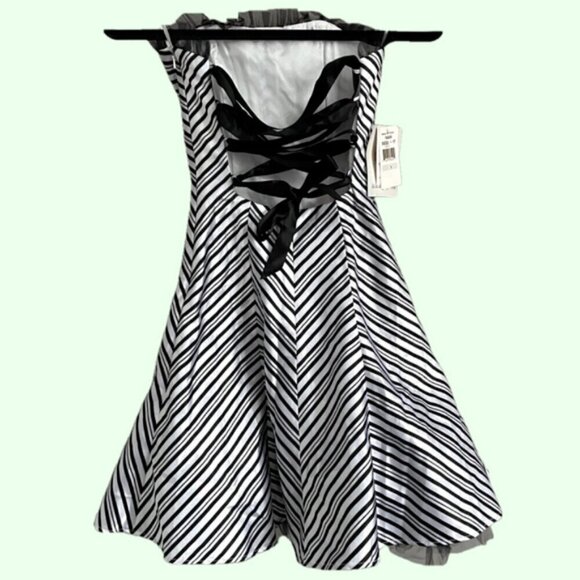 Vintage Jessica McClintock for Gunne Sax Chevron Strapless Mini Dress - 1 🇺🇸 - Picture 10 of 11